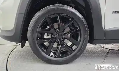 Jeep Renegade 2022 1.3 гидро в Москве № 826403, миниатюра 5