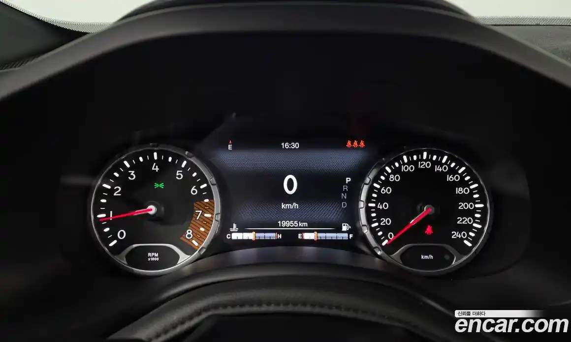 Jeep Renegade 2022 1.3 гидро в Москве № 826403, фото 8