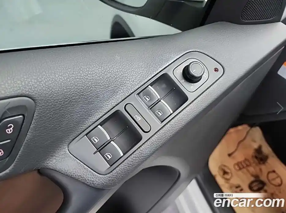 Volkswagen Tiguan 2015 2.0 гидро в Москве № 862707, фото 15