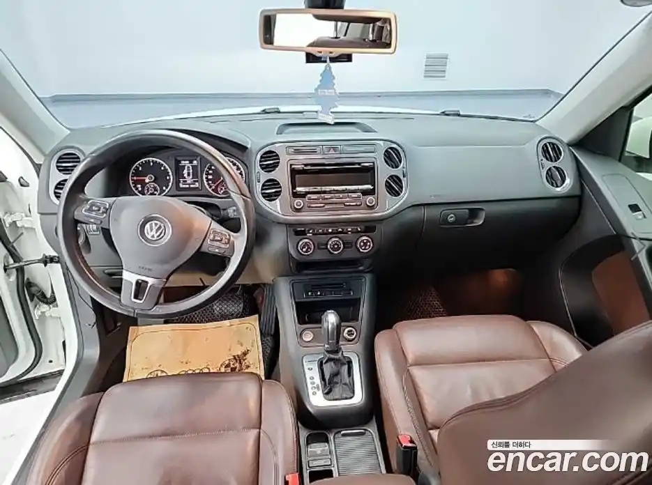 Volkswagen Tiguan 2015 2.0 гидро в Москве № 862707, фото 7