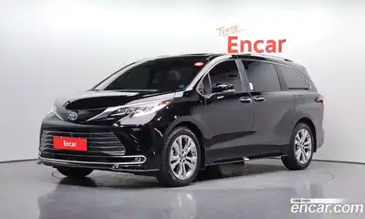 Toyota Sienna, 2023
