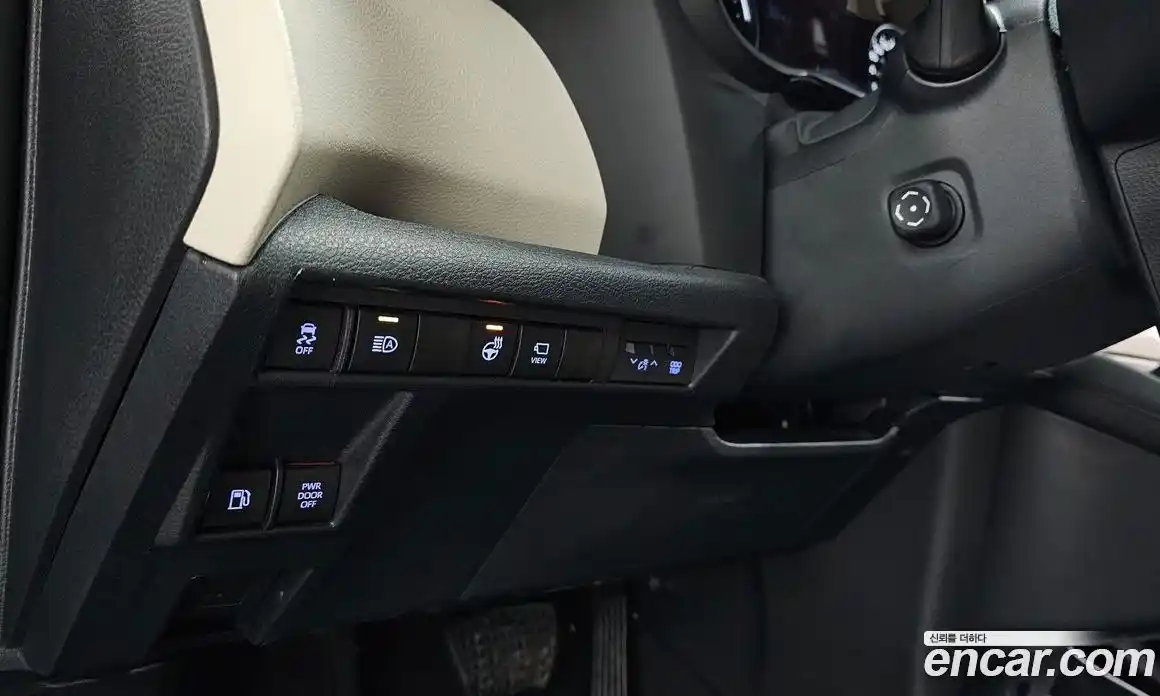 Toyota Sienna 2023 2.5 гидро в Москве № 862941, фото 19