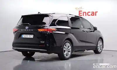 Toyota Sienna 2023 2.5 гидро в Москве № 862941, миниатюра 2