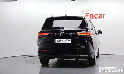 Toyota Sienna 2023 2.5 гидро в Москве № 862941, миниатюра 4