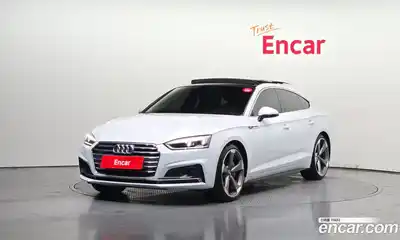 Audi A5 45 TFSI 콰트로 프리미엄 스포트백