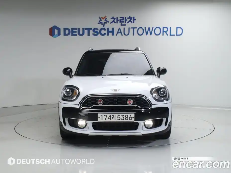 Mini Countryman 2019 2.0 гидро в Москве № 895426, фото 3