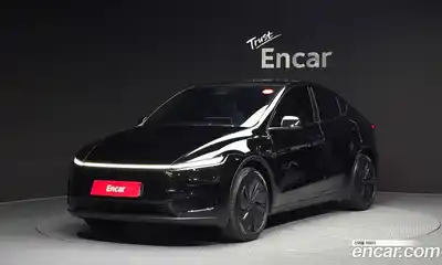 Tesla Model Y, 2025