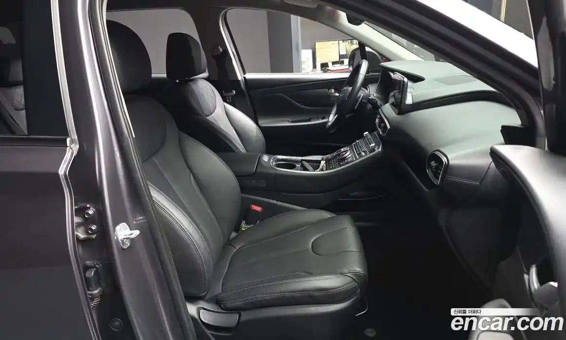 Hyundai Santa Fe 2021 2.5 Автомат в Москве № 926198, фото 11