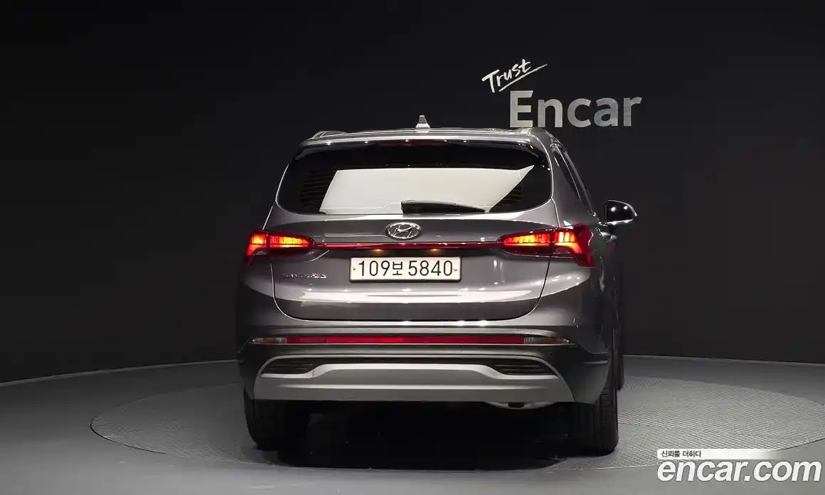 Hyundai Santa Fe 2021 2.5 Автомат в Москве № 926198, фото 4