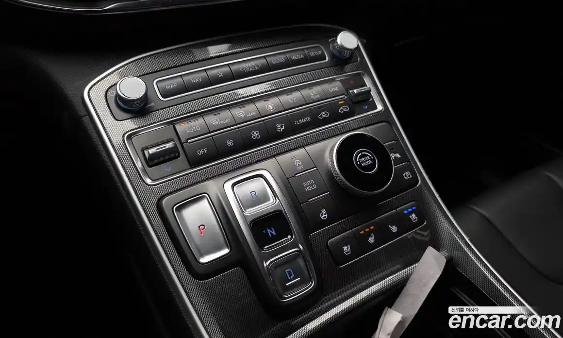 Hyundai Santa Fe 2021 2.5 Автомат в Москве № 926198, фото 9