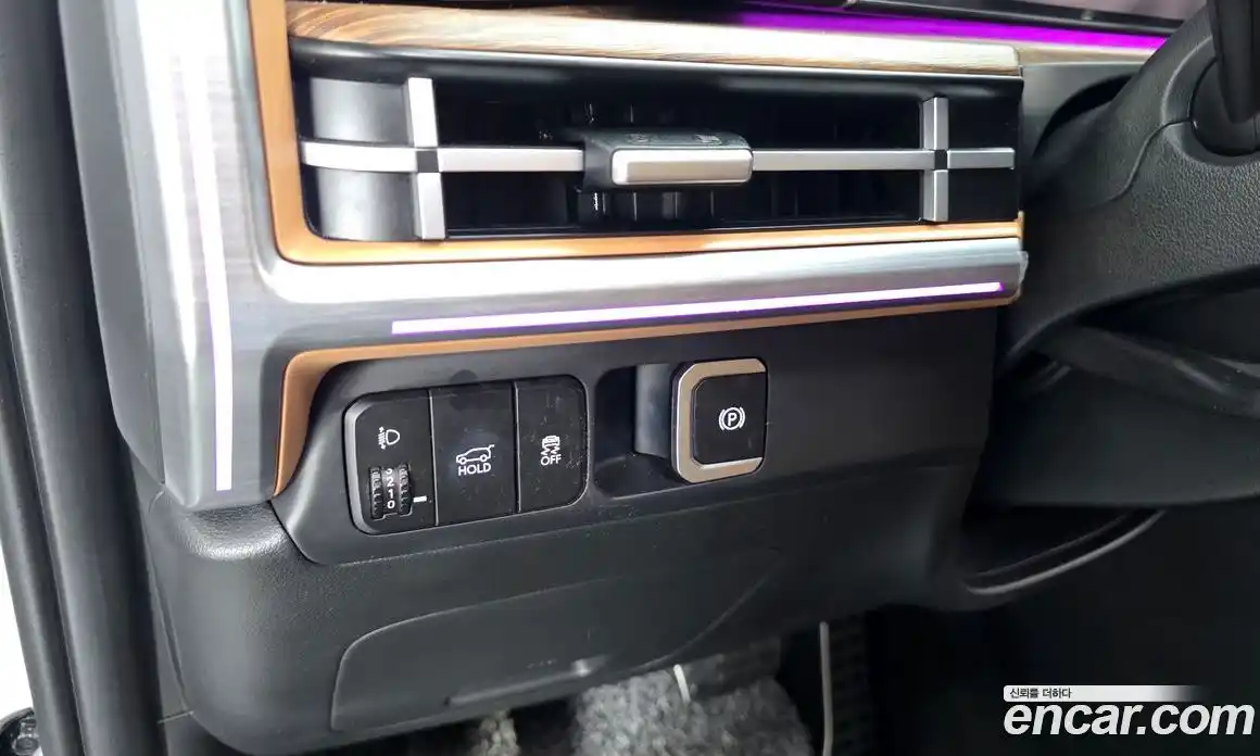 Hyundai Santa Fe 2024 2.5 Автомат в Москве № 927265, фото 13