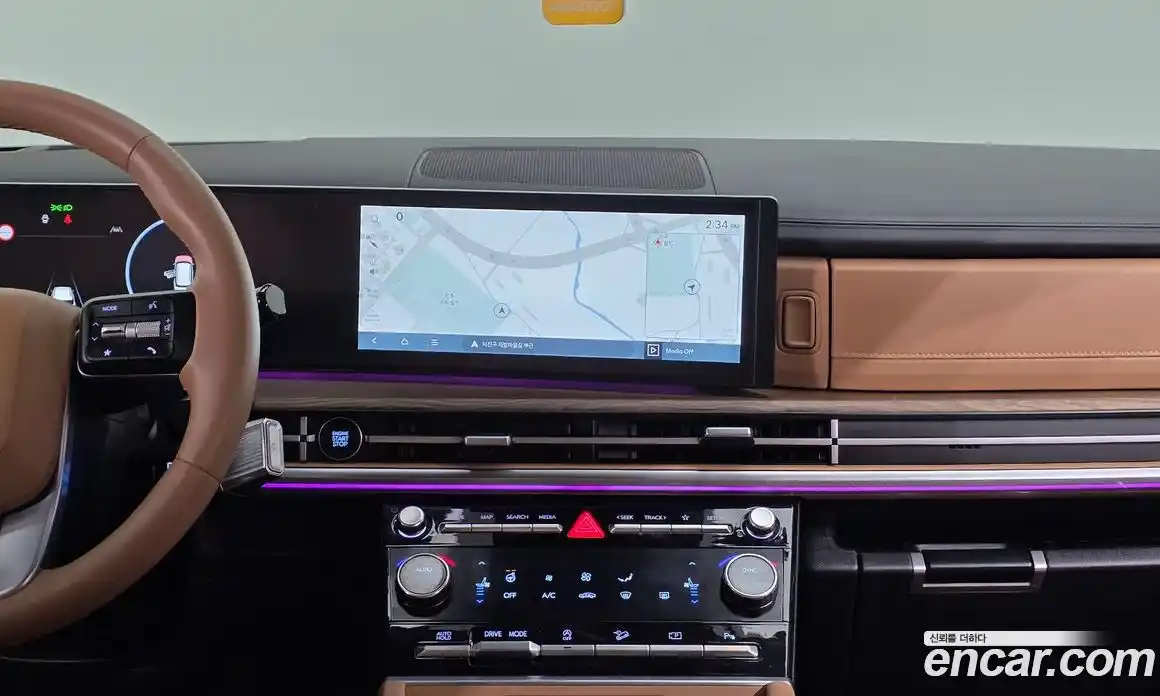 Hyundai Santa Fe 2024 2.5 Автомат в Москве № 927265, фото 16