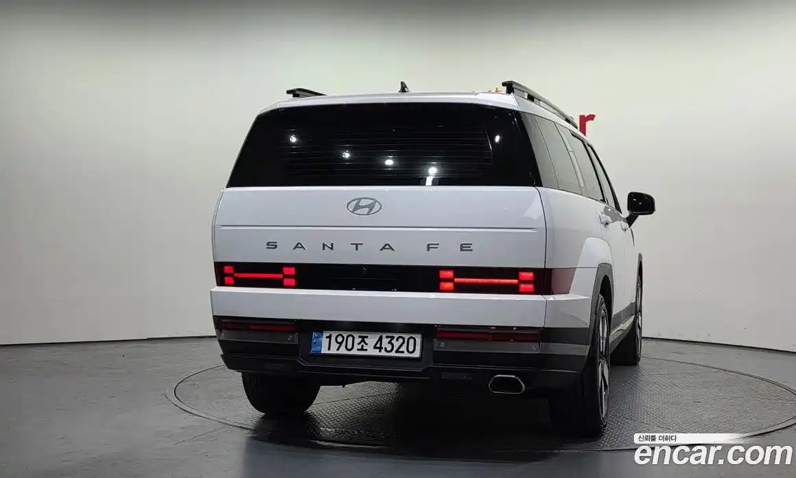 Hyundai Santa Fe 2024 2.5 Автомат в Москве № 927265, фото 4