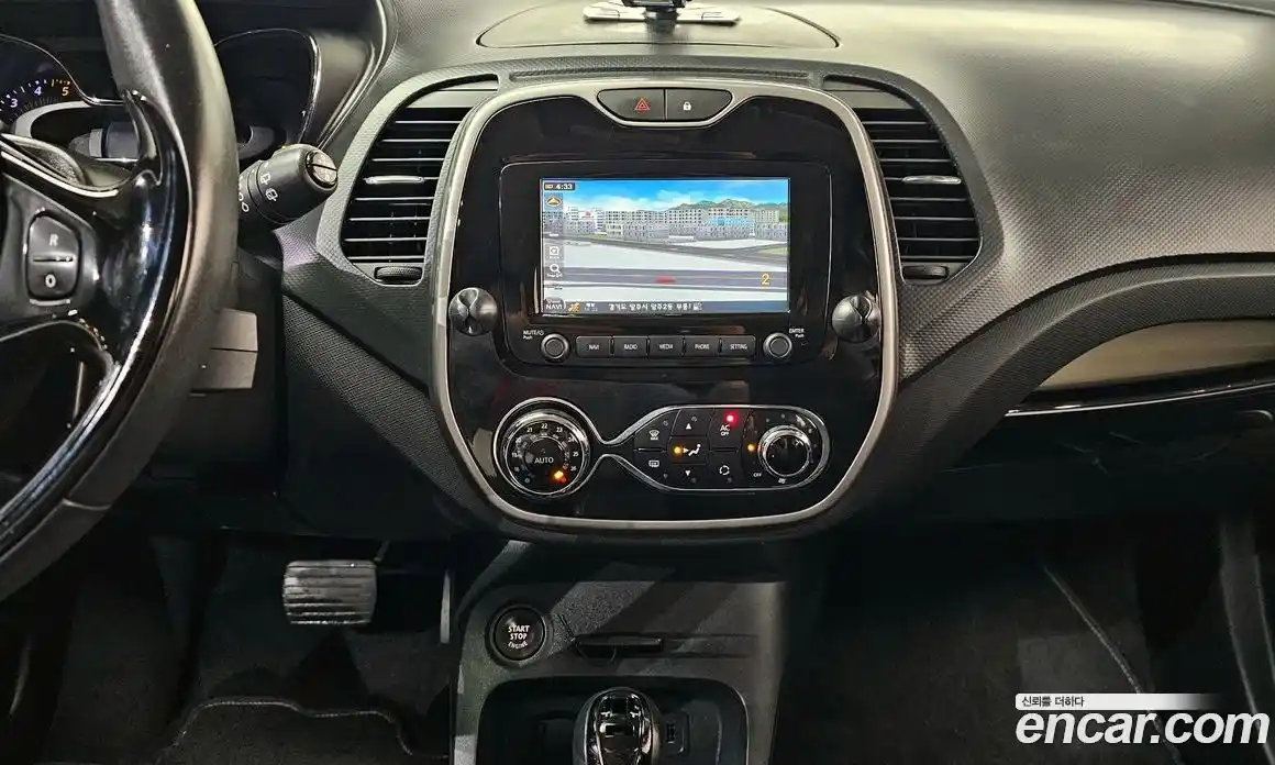 Renault QM3 2015 1.5 Автомат в Москве № 975618, фото 14