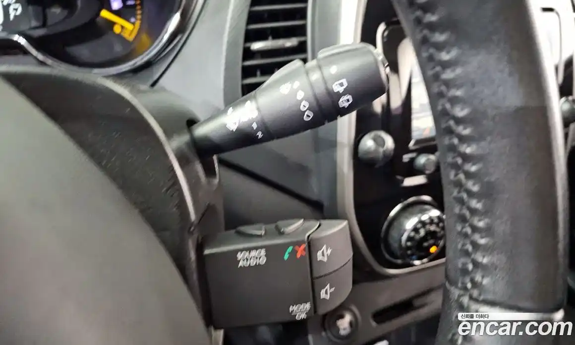 Renault QM3 2015 1.5 Автомат в Москве № 975618, фото 17