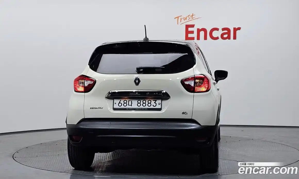 Renault QM3 2015 1.5 Автомат в Москве № 975618, фото 4