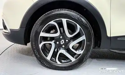 Renault QM3 2015 1.5 Автомат в Москве № 975618, миниатюра 5