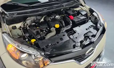 Renault QM3 2015 1.5 Автомат в Москве № 975618, миниатюра 6