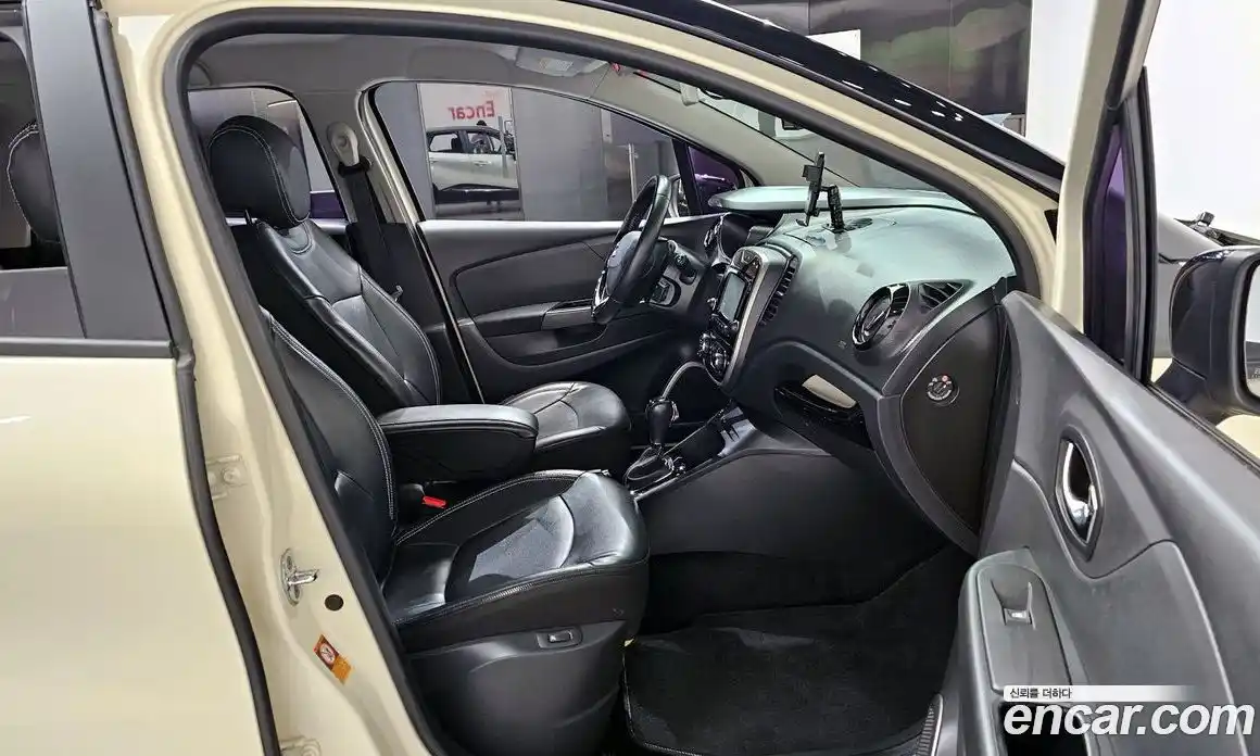 Renault QM3 2015 1.5 Автомат в Москве № 975618, фото 10