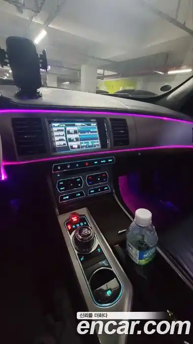 Jaguar XF 2013 2.0 гидро в Москве № 976578, фото 9