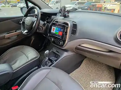 Renault QM3 2016 1.5 Автомат в Москве № 1000483, миниатюра 11