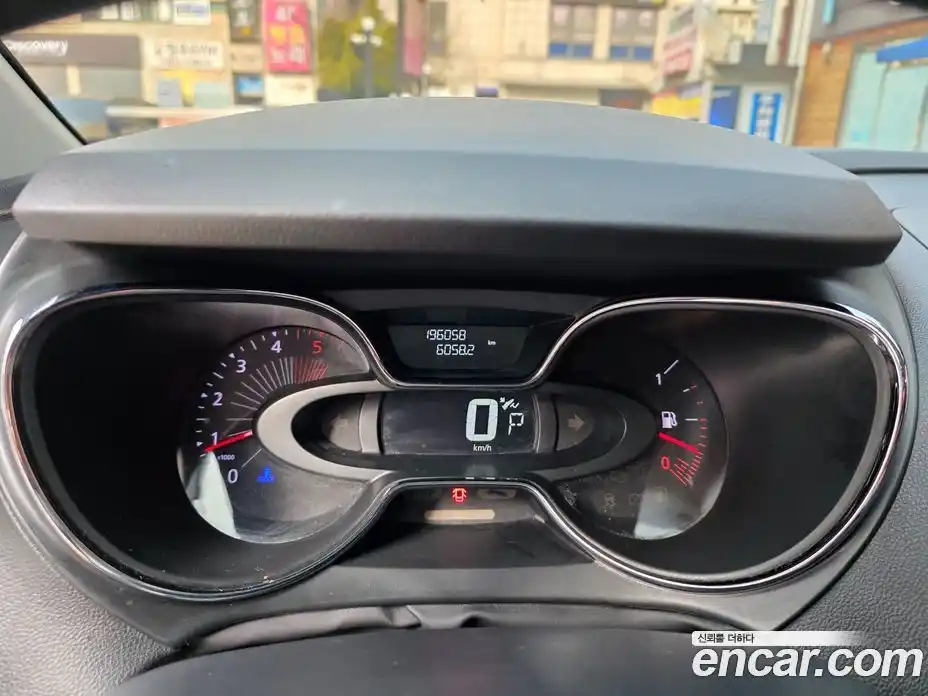 Renault QM3 2016 1.5 Автомат в Москве № 1000483, фото 14