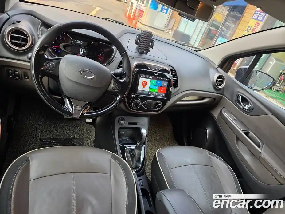 Renault QM3 2016 1.5 Автомат в Москве № 1000483, фото 9