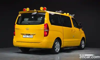 Hyundai Starex 2019 2.5 Автомат в Москве № 1002547, миниатюра 2