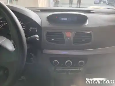 Renault SM3 2009 1.6 Автомат в Москве № 1003868, миниатюра 10