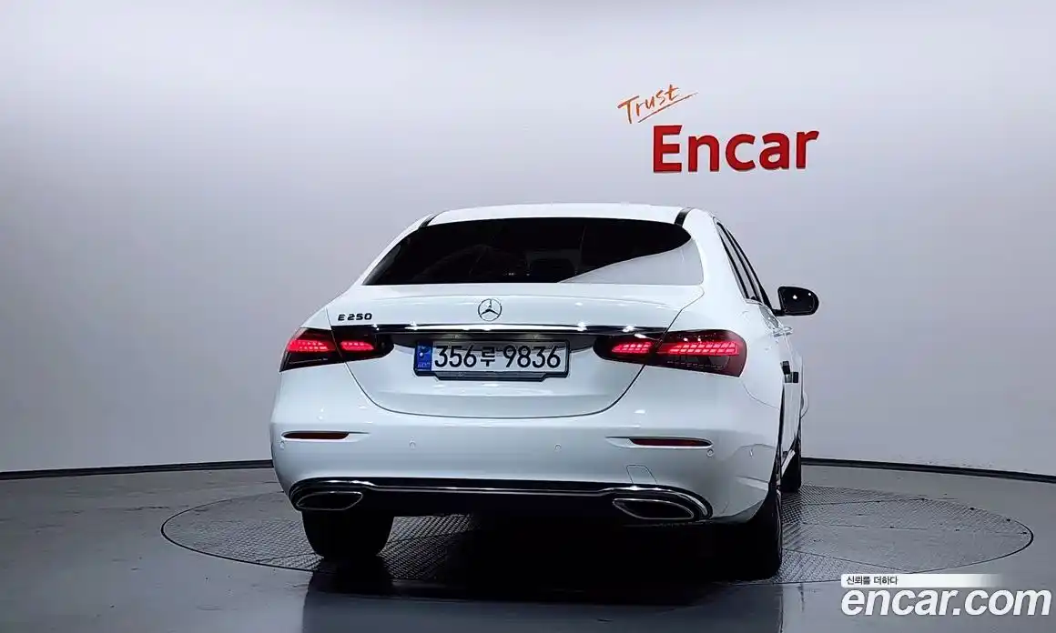 Mercedes-Benz E-Class 2020 2.0 гидро, фото 3