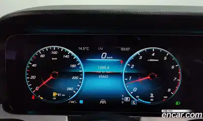 Mercedes-Benz E-Class 2020 2.0 гидро, миниатюра 7