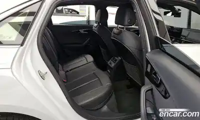 Audi A4 2021 2.0 Автомат в Москве № 1007345, миниатюра 12