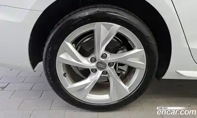 Audi A4 2021 2.0 Автомат в Москве № 1007345, миниатюра 5