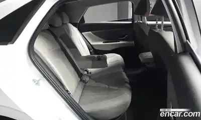 Hyundai Avante 2022 1.6 Автомат в Москве № 1007681, миниатюра 12