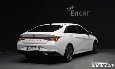 Hyundai Avante 2022 1.6 Автомат в Москве № 1007681, миниатюра 2