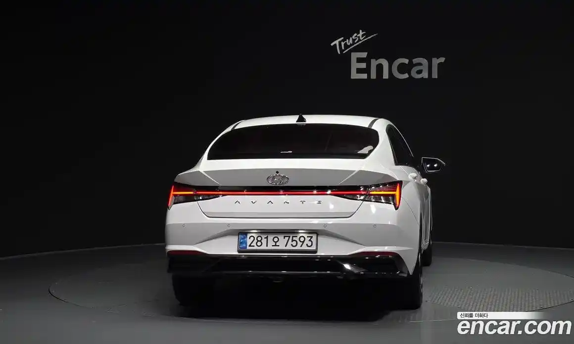 Hyundai Avante 2022 1.6 Автомат в Москве № 1007681, фото 4