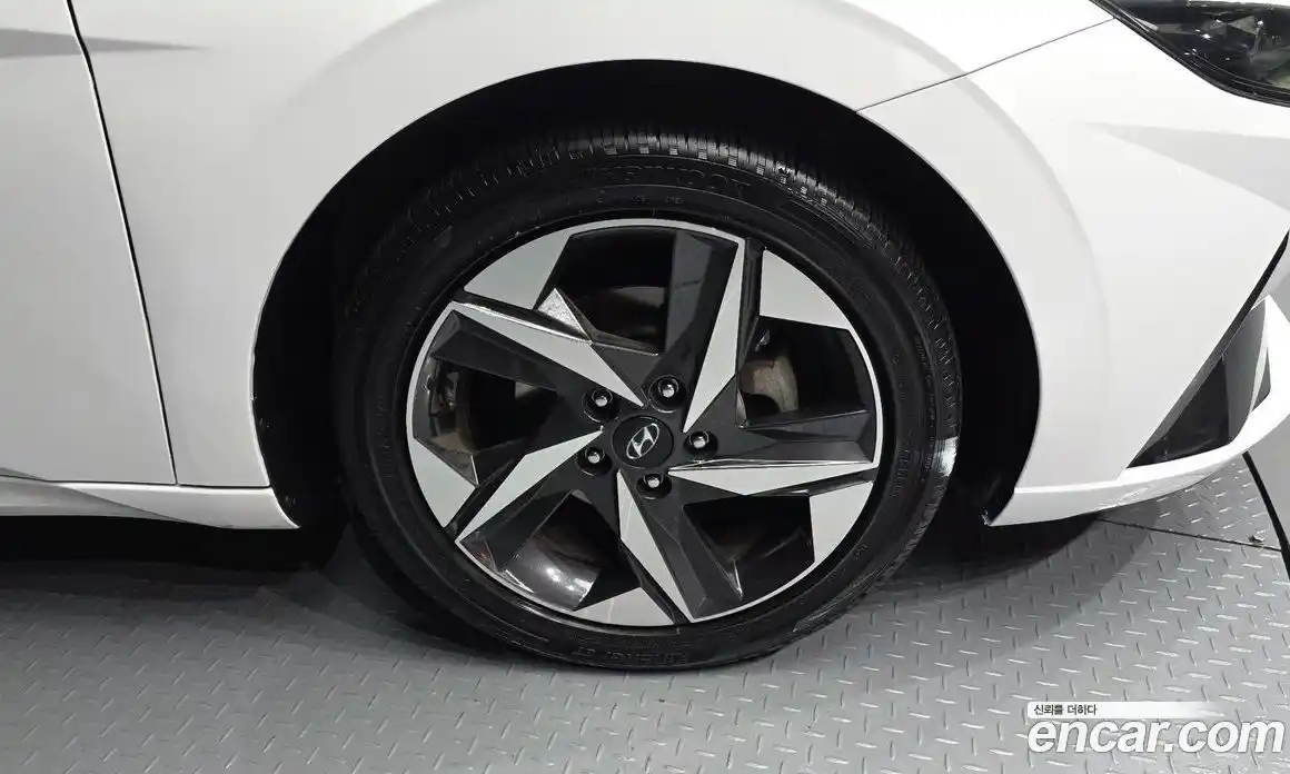 Hyundai Avante 2022 1.6 Автомат в Москве № 1007681, фото 5