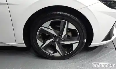 Hyundai Avante 2022 1.6 Автомат в Москве № 1007681, миниатюра 5