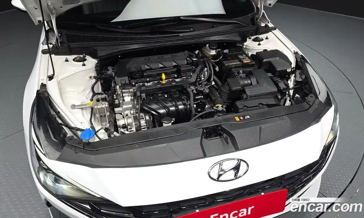 Hyundai Avante 2022 1.6 Автомат в Москве № 1007681, фото 6