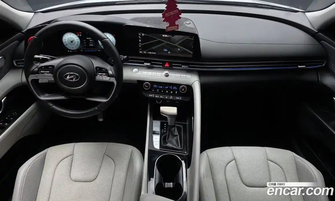 Hyundai Avante 2022 1.6 Автомат в Москве № 1007681, фото 7