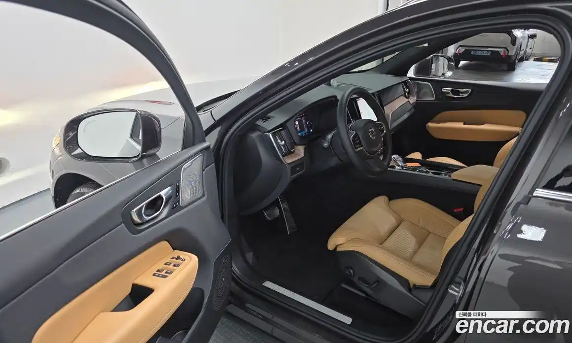 Volvo XC60 2024 2.0 гидро в Москве № 1008603, фото 11