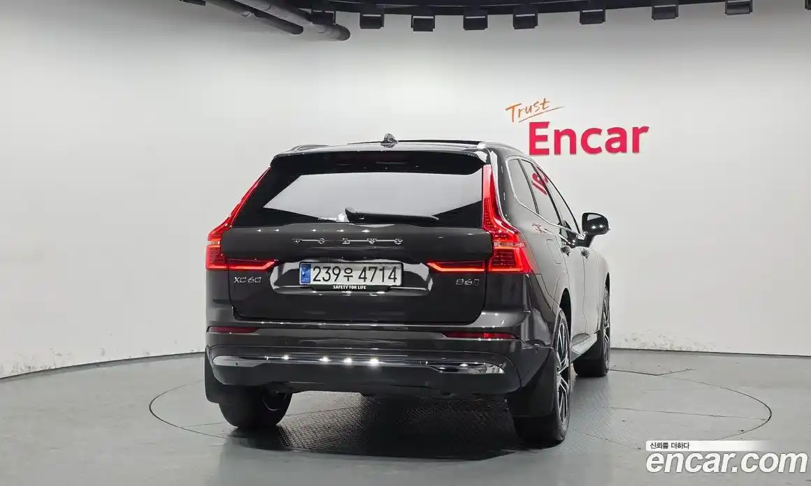 Volvo XC60 2024 2.0 гидро в Москве № 1008603, фото 4