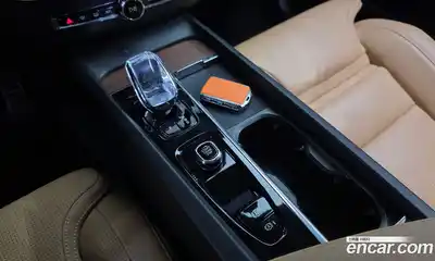Volvo XC60 2024 2.0 гидро в Москве № 1008603, миниатюра 9