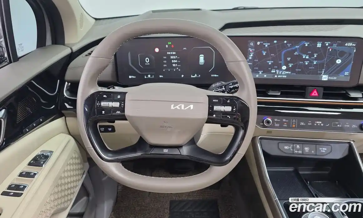 Kia Canival 2025 3.5 Автомат в Москве № 1009160, фото 13