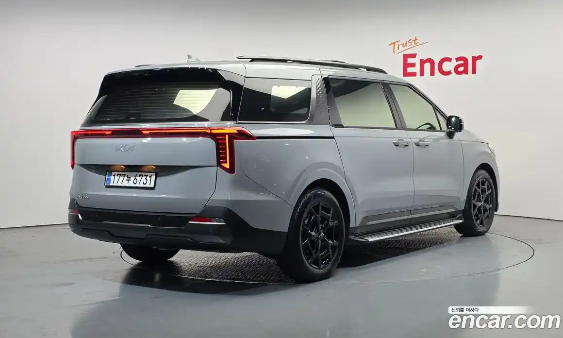 Kia Canival 2025 3.5 Автомат в Москве № 1009160, фото 2