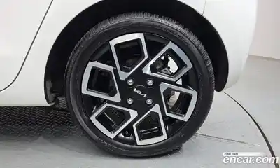 Kia Ray 2023 1.0 Автомат в Москве № 1009366, миниатюра 5