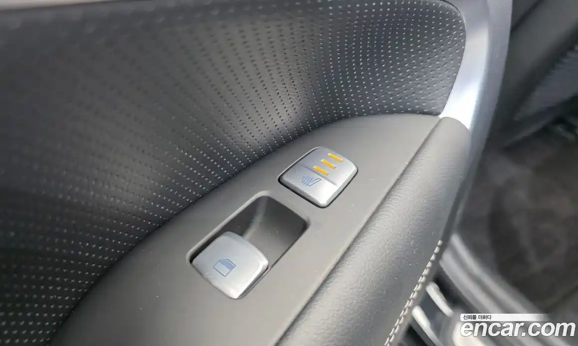 Genesis G70 2019 2.0 Автомат в Москве № 1010011, фото 18