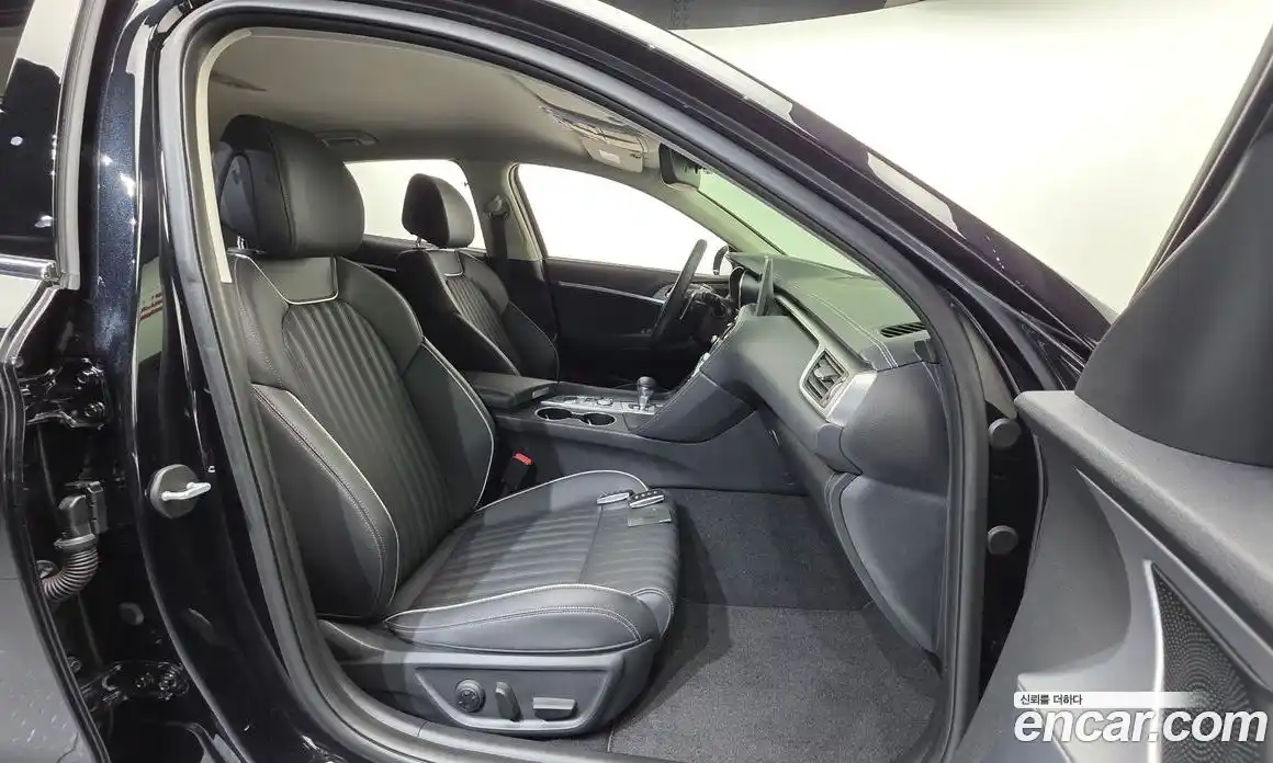 Genesis G70 2019 2.0 Автомат в Москве № 1010011, фото 10