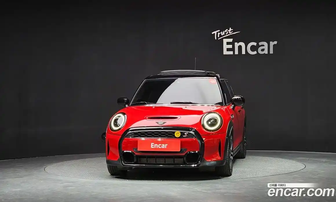 Mini Cooper 2023 2.0 гидро в Москве № 1013779, фото 3
