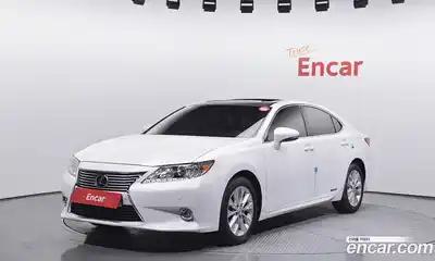 Lexus ES, 2014